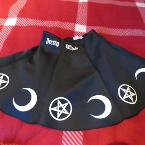 Short black and white witchy skirt 🕸